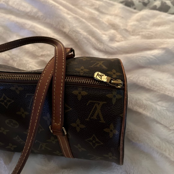 Louis Vuitton Classic - Picture 2 of 6